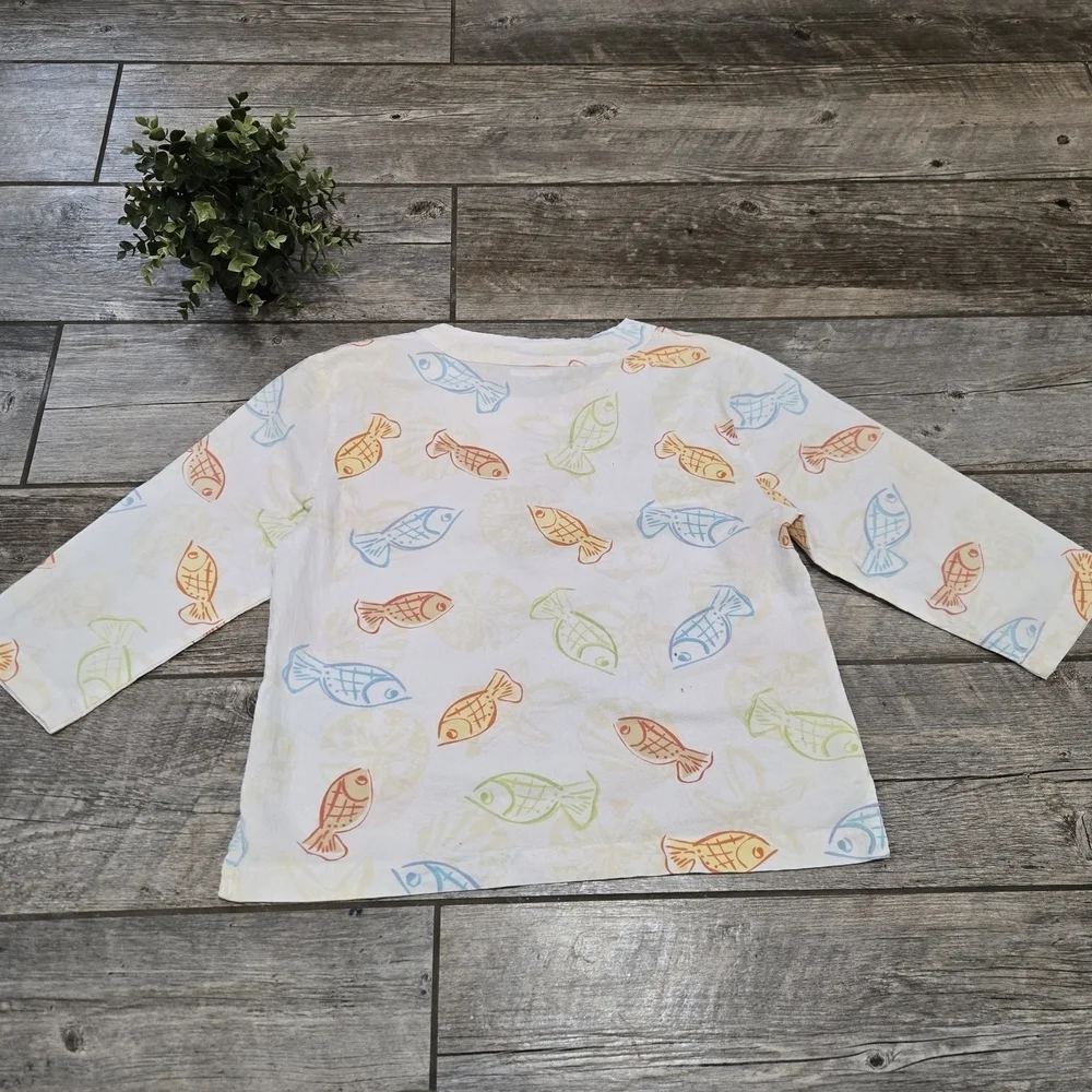 Lulu-B White Colorful Fish Print Long 3/4 Sleeve Blouse, Size M